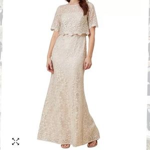 ADRIANNA PAPELL
Women's Embroidered Sequin Overlay Gown